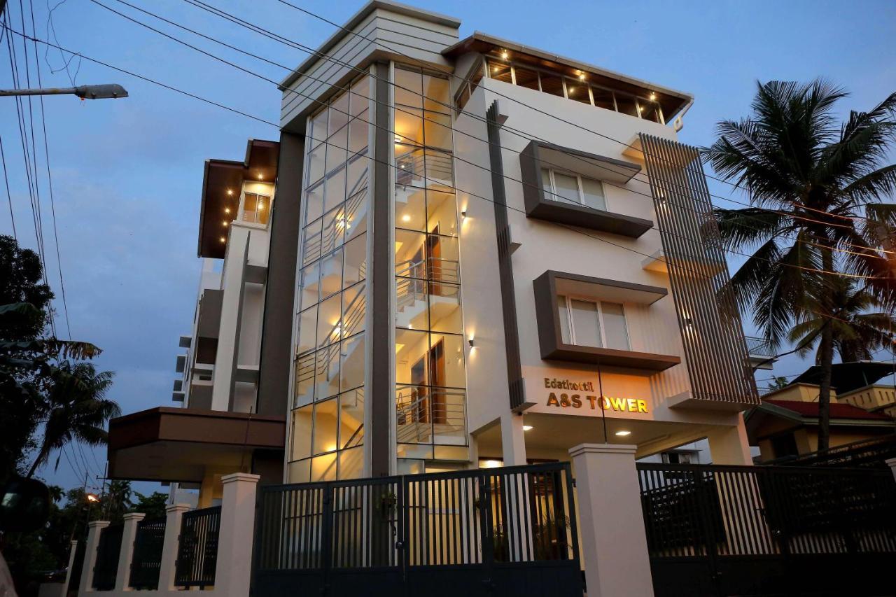 Kira Palace Residency Hotel Ernakulam Exterior photo