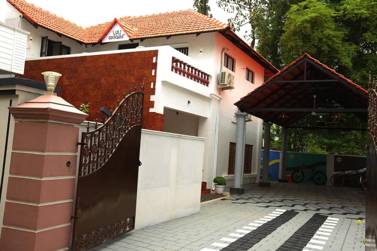Kira Palace Residency Hotel Ernakulam Exterior photo