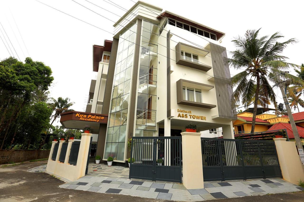 Kira Palace Residency Hotel Ernakulam Exterior photo